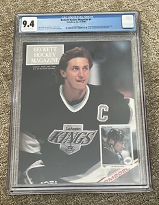 CGC 9.4 BECKETT HOCKEY MAGAZINE #1 WAYNE GRETZKEY & PATRICK ROY COVER 1990 - Picture 1 of 2