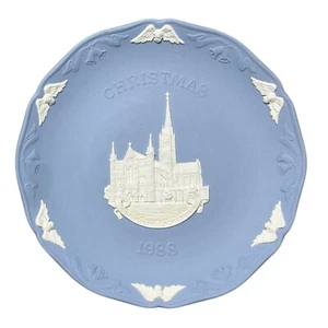WEDGWOOD Jasperware 1988 Christmas Plate ~ SALISBURY CATHEDRAL  7.25" Blue/White - Picture 1 of 4