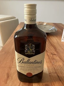 Ballantine's Finest Blended Scotch Whisky - Bild 1 von 2