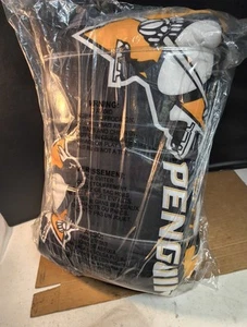 Northwest NHL Pittsburgh Penguins Unisex-Adult Bed in a Bag 5 Piece Queen/Full - Picture 1 of 3