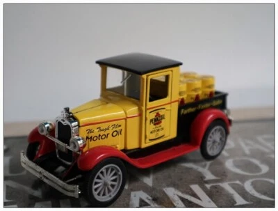 1:32 1928 Chevy Pickup Pennzoil Delivery Truck - Image 1 of 2