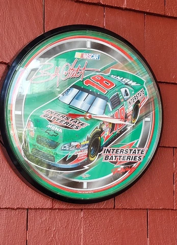 Bobby Labonte Wall Mount Clock NASCAR #18 Interstate Batteries Car Wincraft Cover