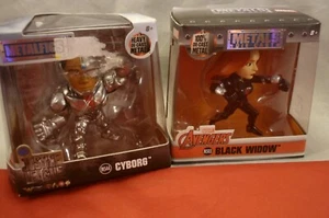 2 DIE CAST FIGUREN BLACK WIDOW AVENGERS & CYBORGE JUSTICE LEAGUE 3" NOS 2017 - Bild 1 von 6
