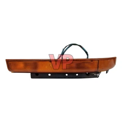 2003 MITSUBISHI CANTER - NS Passenger Left Front Indicator Light Lens N/A - Image 1 of 4