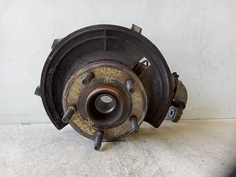 Dodge Dakota 2003-2004 pasajero derecho husillo delantero nudillo. Foto 1 de 1