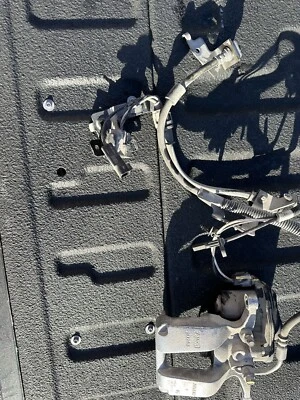 Pinza de freno de disco izquierda trasera izquierda Lincoln Aviator AWD 2020-2023 OEM L1MC2D251AD Foto 1 de 4