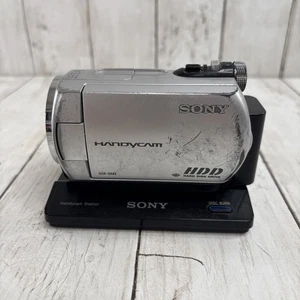 Sony Handycam DCR-SR42 Camcorder silber 30GB HDD 2,5" LCD 2000x digital getestet - Bild 1 von 10