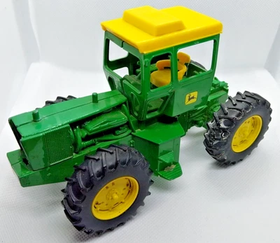 Britains John Deere Tractor Spares Or Repair 1.32 - Image 1 of 4