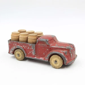 1930s Tommy Toy 4" Red Beer Truck w/ Wood Barrels VTG Barclay Slush Mold - Picture 1 of 12