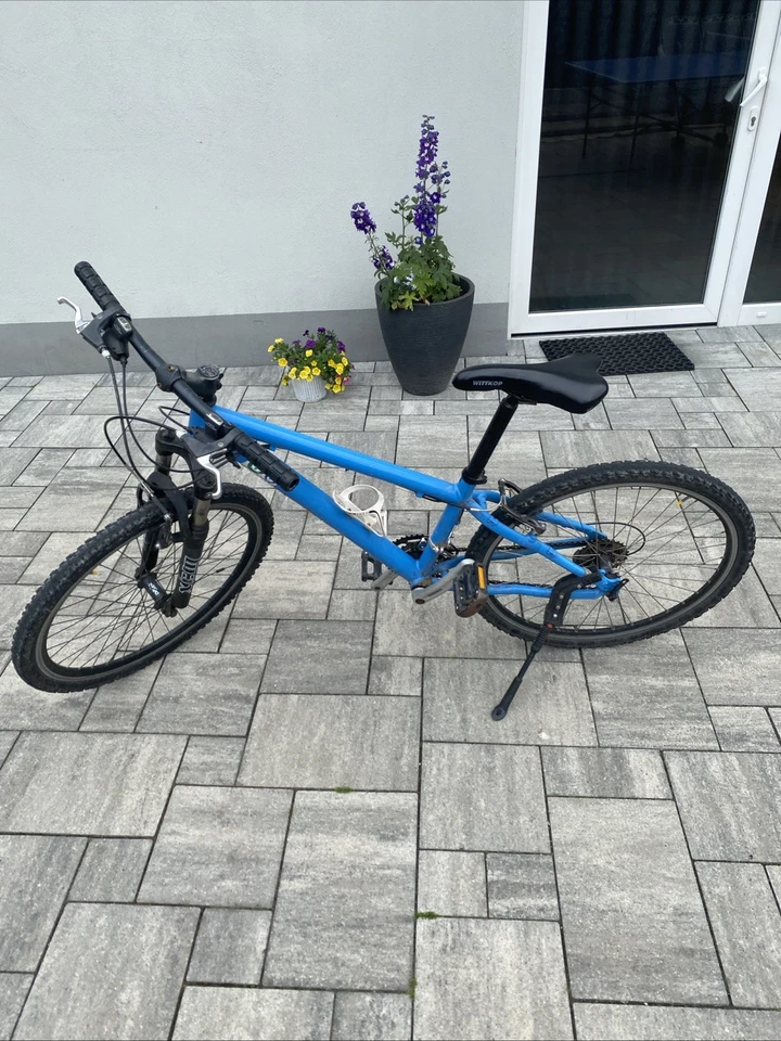 Fahrrad In Blau - Bild 1 von 4