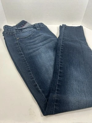 Elle Women's Five Pocket Skinny 12R Midrise Dark Blue 28" Inse Jeans Logo/Button - Image 1 of 4