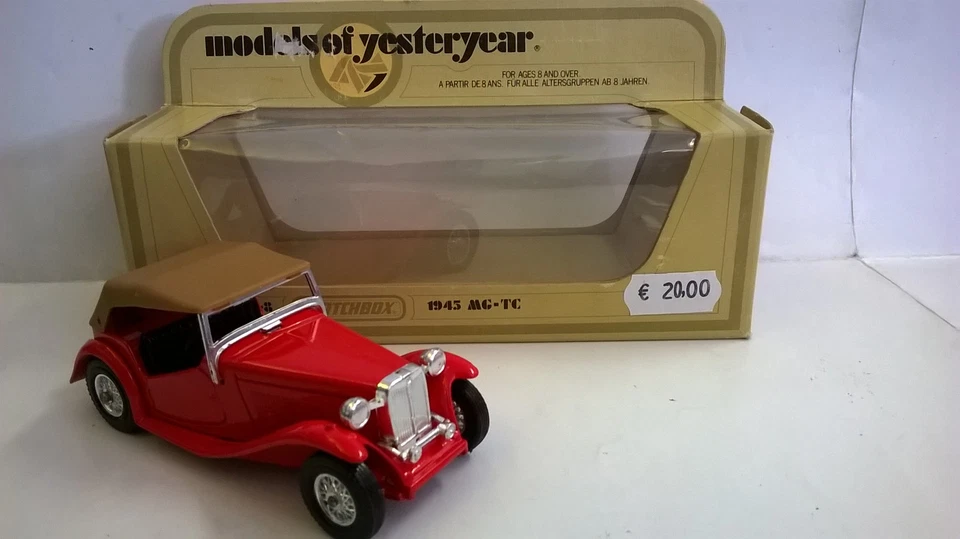 MATCHBOX 1:35 AUTO DIE CAST MG-TC 1945 ROSSO ART  Y-8  Y8 - Immagine 1 di 1