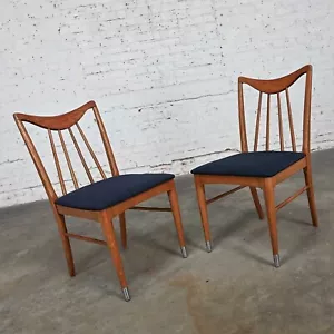 Sedie da pranzo vintage MCM Keller mobili rovere Valkerie II di Edmond J Spence - Foto 1 di 22