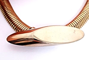 1980s Skinny Belt Gold Tone Oval Buckle Metal Stretch Snake Disco 28-32" - Picture 1 of 14