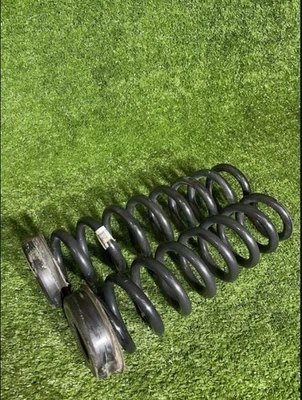 Conjunto de mola helicoidal esquerda e direita 12-18 BMW 320XI 328XI F30 AWD suspensão traseira fabricante de equipamento original - Imagem 1 de 4