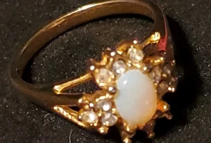 Vintage Opal Sun Ring Size 9 Yellow Gold Tone Oval Round Cut Cathedral Setting 8 - Picture 1 of 9