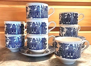 Juego de 8 tazas y platillos de té de café Churchill Blue Willow de colección hechos en Inglaterra MCM - Imagen 1 de 9