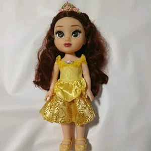 Belle 15" Muñeca Amarillo Vestido Largo Ondulado Marrón Pelo Corona Zapatos - Imagen 1 de 4