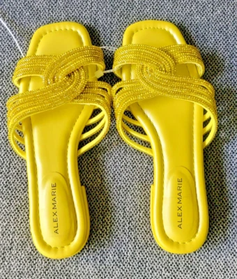 Sandálias Alex Marie Twist strass biqueira quadrada lisa limão tamanho 6 M nova sem caixa - Imagem 1 de 4