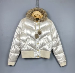 Chaqueta con Capucha de Piel Rocawear Y2K De Colección Para Mujer Talla L Bordada Plateada Top Down - Imagen 1 de 14