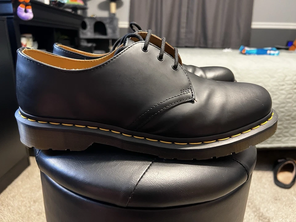 DR. MARTENS 1461 Smooth Black Leather Men's Oxford Shoes  US 12 PRE-OWNED USED - Image 1 of 4