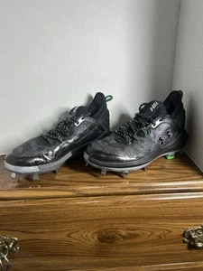 Under Armour Harper 8 Low ST Mens Metal/TPU Baseball Cleats 3026588-001 Size 6.5 - Picture 1 of 12