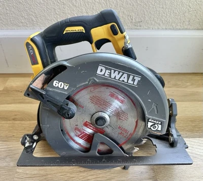 DeWALT 60V MAX Brushless Cordless 7-1/4 in. Circular Saw DCS575 - Tool Only - Image 1 of 4