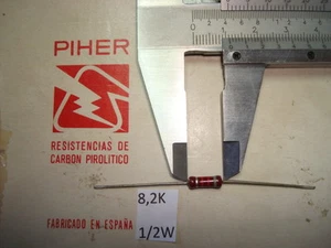 VINTAGE PIHER RESISTOR. 1/2W 8K2 8.2K 10% *1 PC* NEW ORIGINAL 1970´S RC302 - Picture 1 of 1