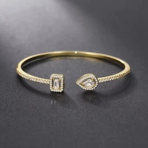 2.50 Ctw Dl/FL Brilliant Moissanite 14K Yellow Gold Over Bangle Bracelet 7" - Picture 1 of 7