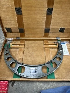 Mitutoyo 103-195 103 Series 18 to 19" SAE Mechanical Outside Micrometer - Picture 1 of 7