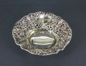 Intricate Silverplate Bon Bon Sweets Dish With Rose Detailing - Picture 1 of 9