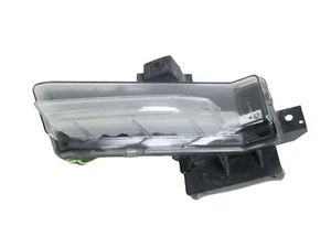 BROKEN TAB 16-18 CHEVY CAMARO LED FOG LIGHT RIGHT PASSENGER SIDE RH - Picture 1 of 5