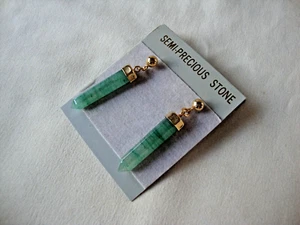 VINTAGE AVENTURIN JADE REIKI CHAKRA HEILUNG HEX PRISMA GOLDFARBEN OHRSTECKER - Bild 1 von 8