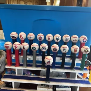 Dispenser caramelle Pez Baseball MLB scegli le tue squadre spedizione gratuita! - Foto 1 di 5