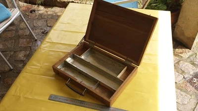 Ancienne valise, boite de peintre en bois. - Photo 1/4