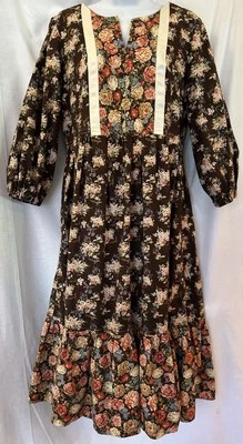 VTG Handmade Prairie Cottage Gunne Puff Sleeve Floral Calico Ruffle Dress SZ M/L - Image 1 of 4
