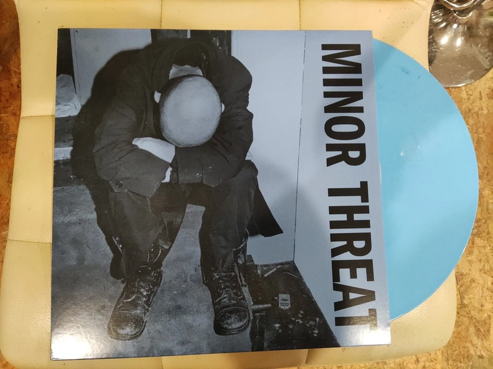 Minor Threat s/t. Blue Marbled Vinyl LP  Neuwertig - Bild 1 von 3