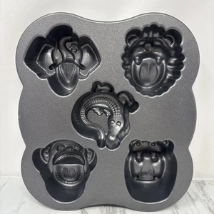 Nordic Ware Hungry Animals 3D Aluminum Cake Pan for 5 Mini Cakes - Picture 1 of 11