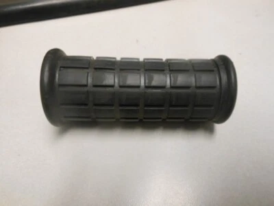 Резиновая подножка из старых запасов подходит для: Kawasaki 66-71 A1 67-71 A1SS/A7/A7SS 92076-010 - Изображение 1 из 3