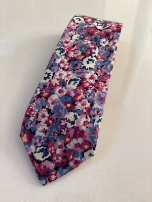 Charles Tyrwhitt Men's Necktie 40% Silk Tie Designer Navy Blue Floral 62x3.5 - Image 1 of 4