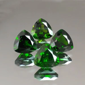 8.60cts 8mm Trillion AAA color Natural Chrome Green Diopside Loose Gemstones - Picture 1 of 3