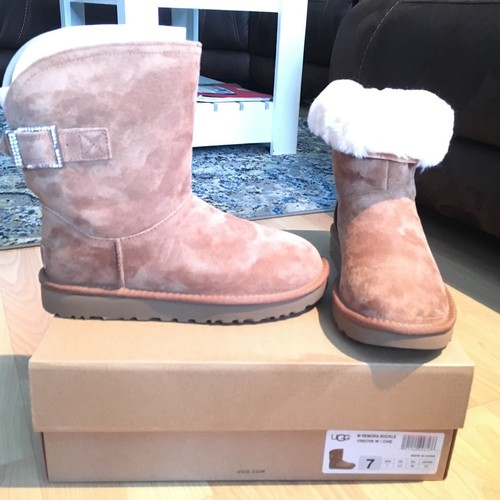 Stivali UGG Australia REMORA in pelle pelle di pecora con fibbia Che 1092709 taglia 7 nuovi con scatola!