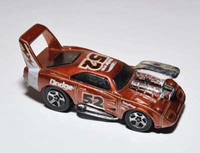Hot Wheels '70 Dodge Daytona 56372 HW First Editions 30/42 marrone 2003 - Immagine 1 di 4