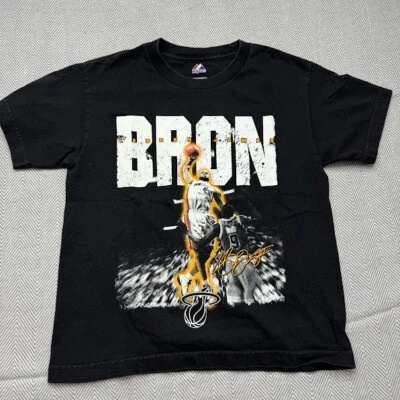 LeBron James T-Shirt Youth Medium Black Crew Neck Miami Heat - Image 1 of 3