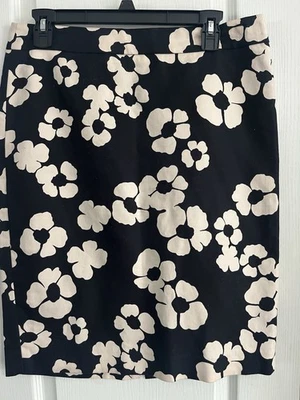 Saia floral Ann Taylor Loft 10 - Imagem 1 de 4