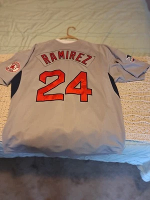 Camiseta Manny Ramírez GRIS Red Sox NUNCA USADA Foto 1 de 3