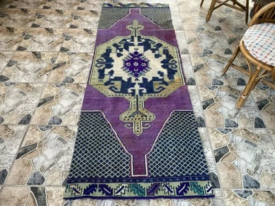 Alfombra tribal de Anatolia de lana hecha a mano vintage turca geométrica de la década de 1970 3x8 pies Foto 1 de 4