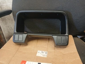 Instrument Panel Bezel 88-93 Ford Festiva - Foto 1 di 10