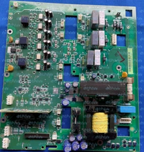 Scheda trasmissione inverter 1PZ ABB ACS510 SINT4611C usata - Foto 1 di 1