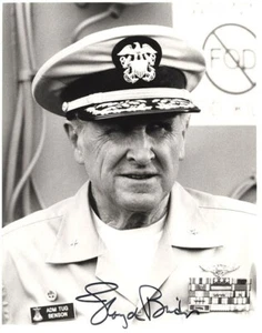 LLOYD BRIDGES AUTOGRAPHED VINTAGE HAND- SIGNED PHOTO - THE BEST ON EBAY! - Picture 1 of 1